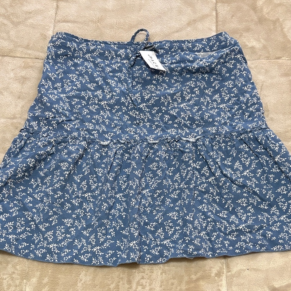 NWT brandy melville skirt